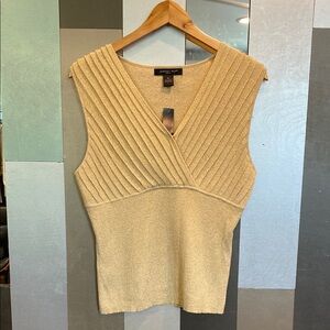 NWOT August Silk Knits Women's Beige and Gold Sleeveless Knit Top, Silk-Blend